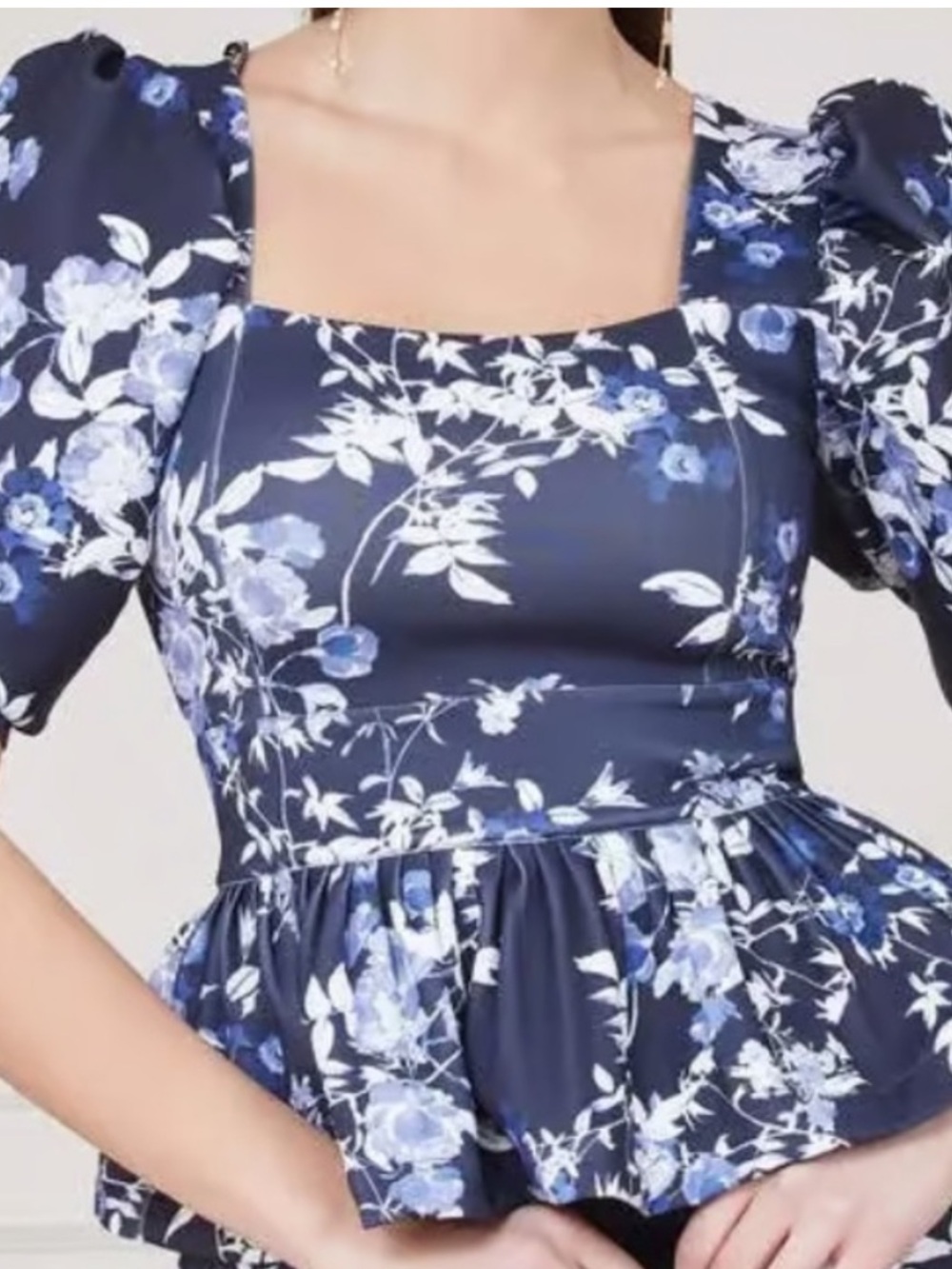 New Marciano by Guess Alexis FloralPrinted Puff Sleeve Blouse